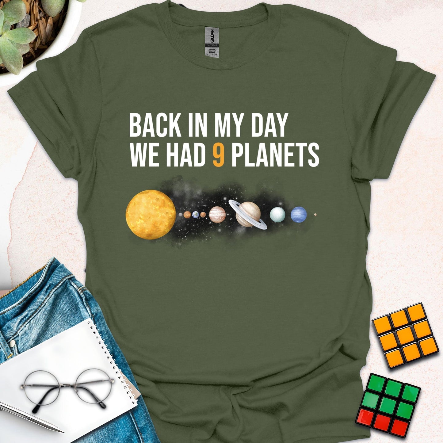 Back in My Day We Had 9 Planets – Nostalgic Space Humor T-Shirt